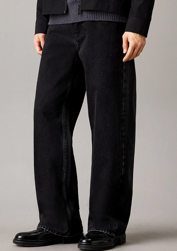 black baggy jeans
