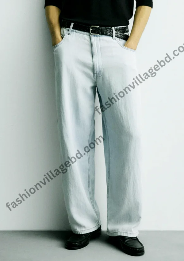 Snow white baggy jeans